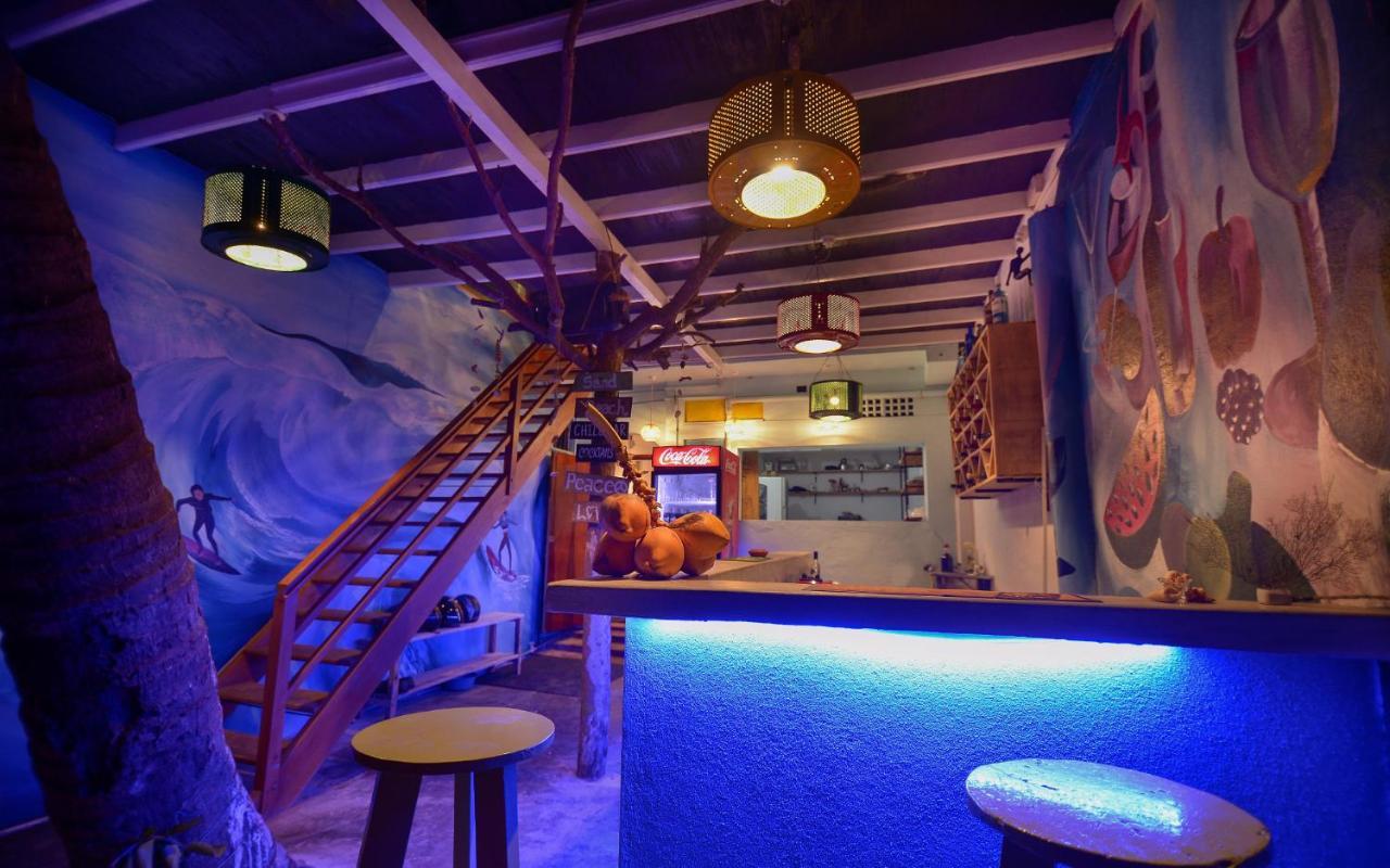 Hotel Palm Leaf Surf Cafe Galle Esterno foto