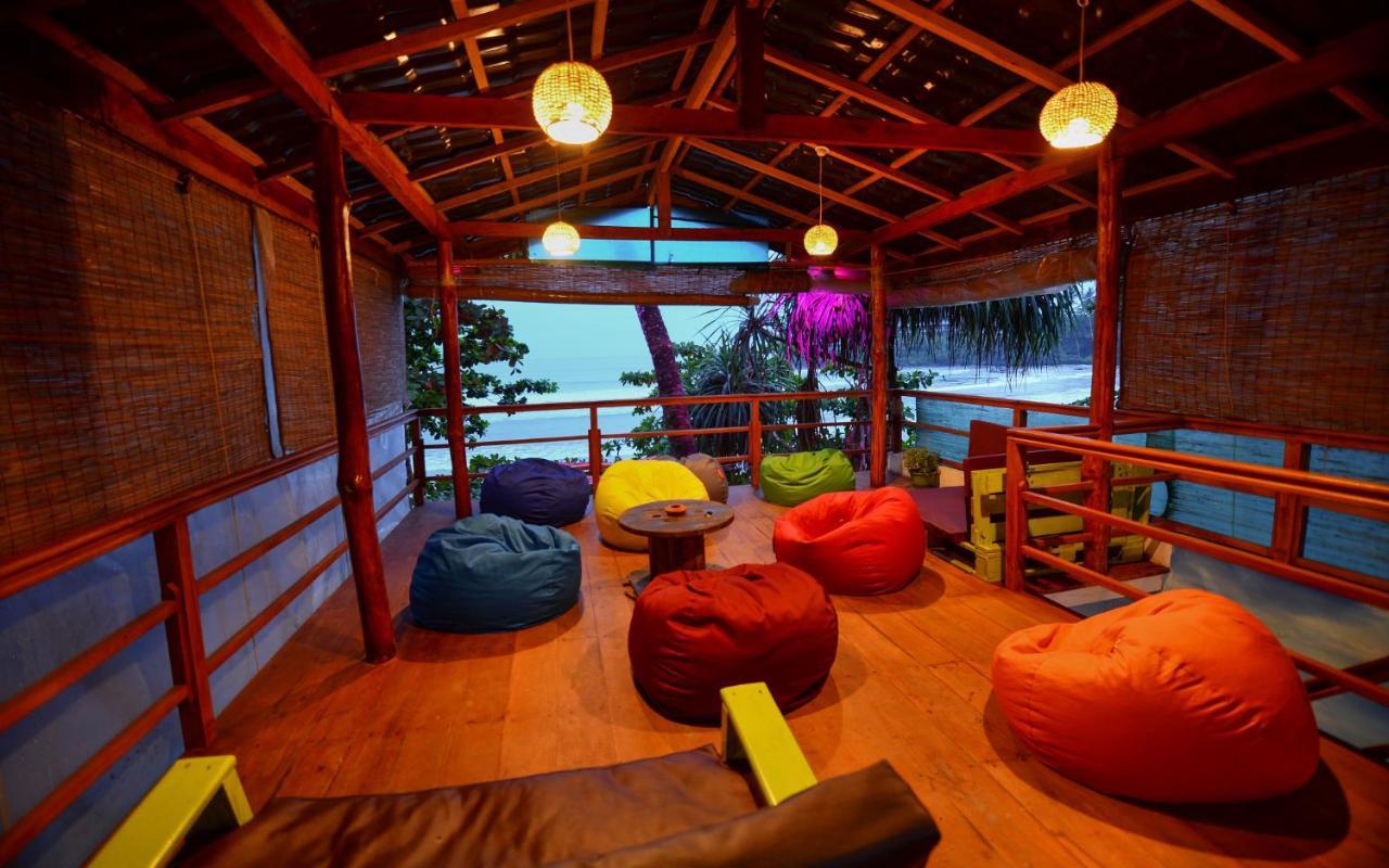 Hotel Palm Leaf Surf Cafe Galle Esterno foto