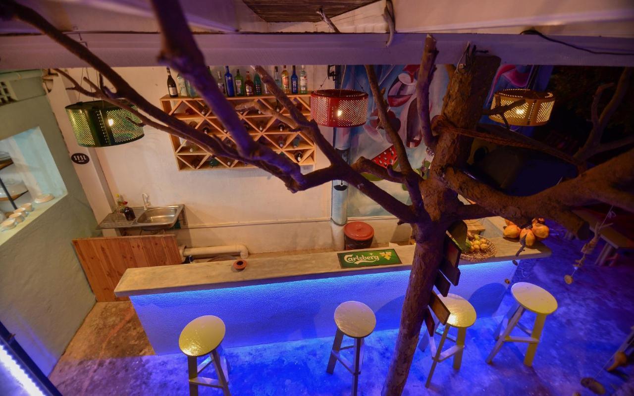 Hotel Palm Leaf Surf Cafe Galle Esterno foto
